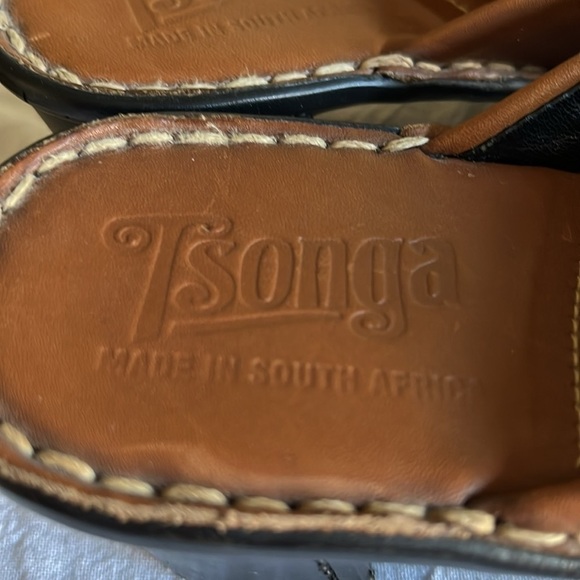 Tsonga tan leather open back mules. From South Africa. Size 7. New - Picture 4 of 7
